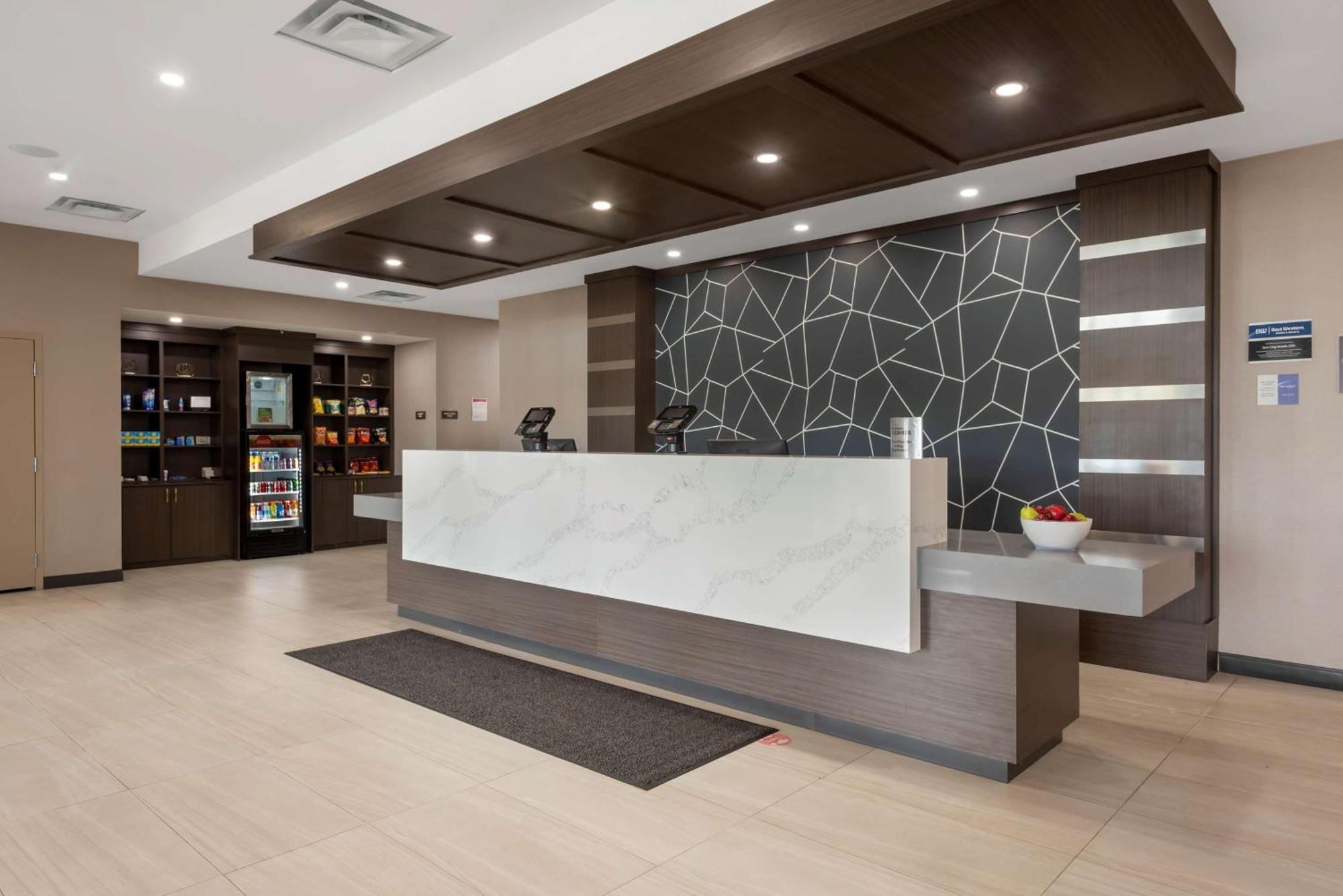Best Western Premier Executive Residency Medicine Hat Zewnętrze zdjęcie